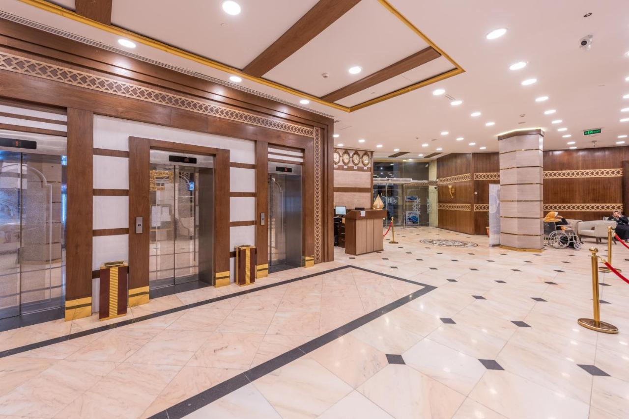 Grand Zowar 4*